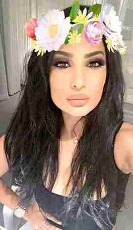 شيراز كرم ويكيبيديا السيرة الذاتية